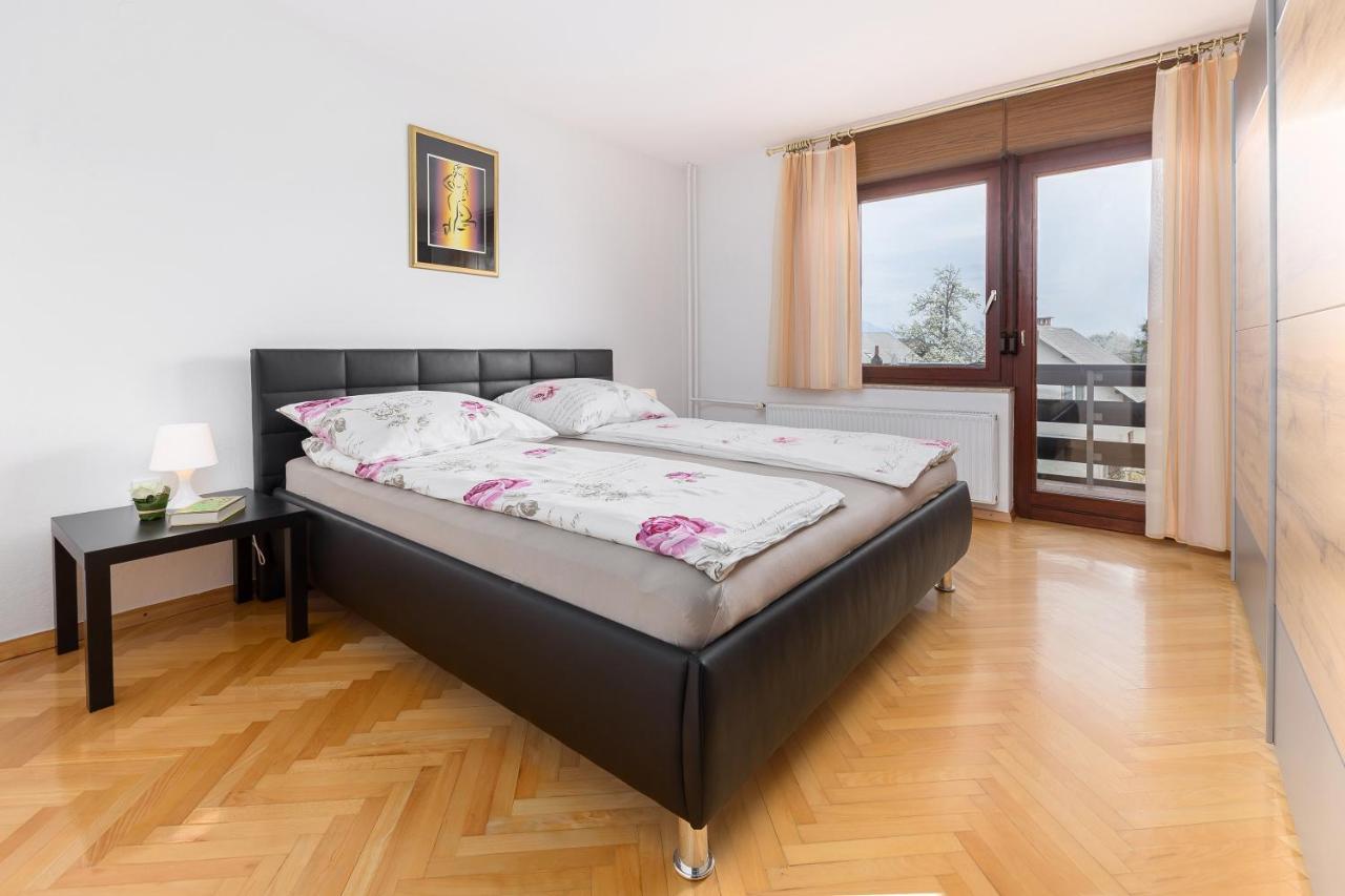 Apartment Valy - Free Bikes, Relaxing Terrace & Near Bled Zewnętrze zdjęcie