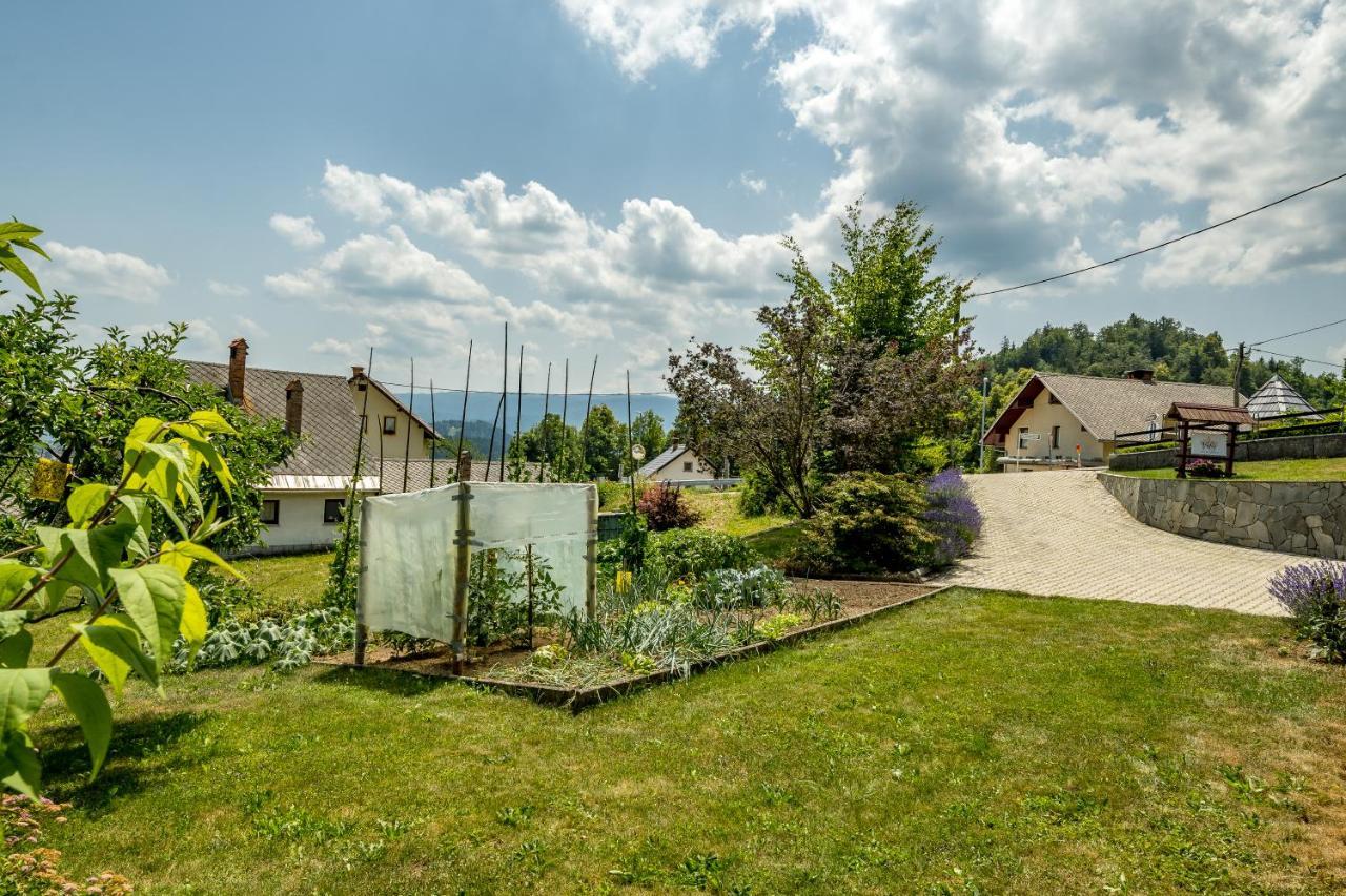 Apartment Valy - Free Bikes, Relaxing Terrace & Near Bled Zewnętrze zdjęcie